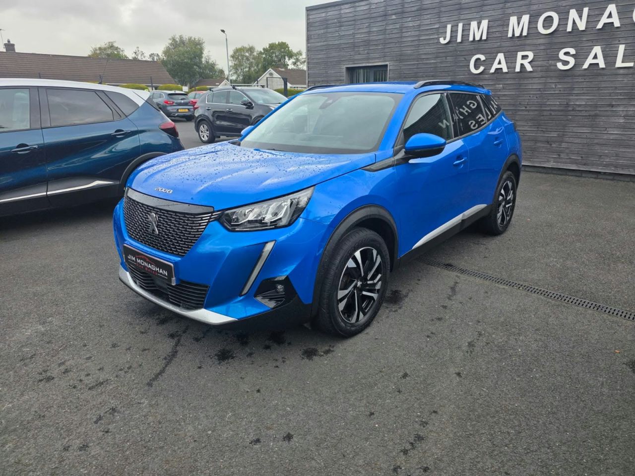 2022 PEUGEOT 1.2 PureTech Allure Premium SUV 5dr Petrol Manual Euro 6 (s/s) (100 ps) - vehicle photo 3 for sale on PureCar
