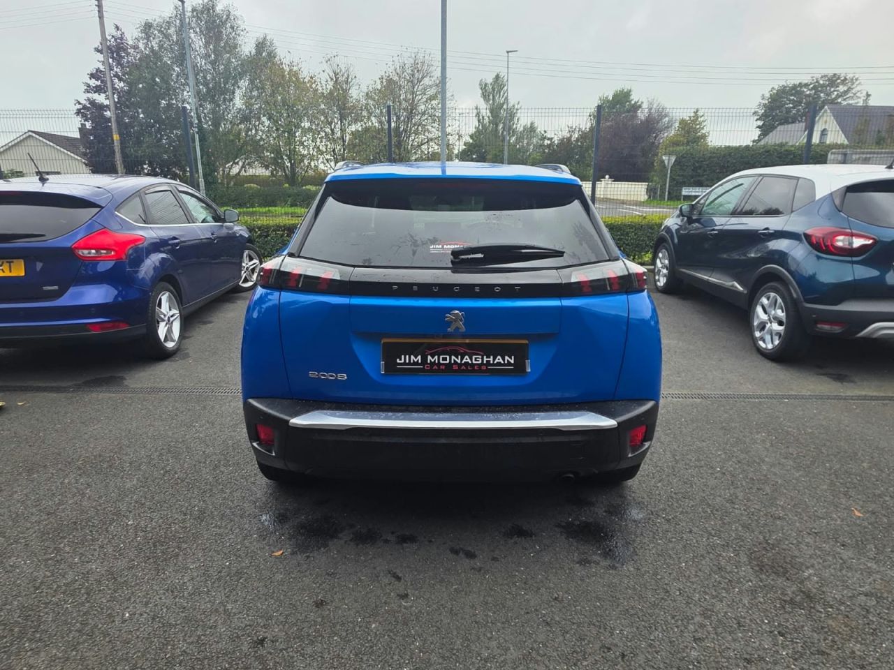 2022 PEUGEOT 1.2 PureTech Allure Premium SUV 5dr Petrol Manual Euro 6 (s/s) (100 ps) - vehicle photo 8 for sale on PureCar