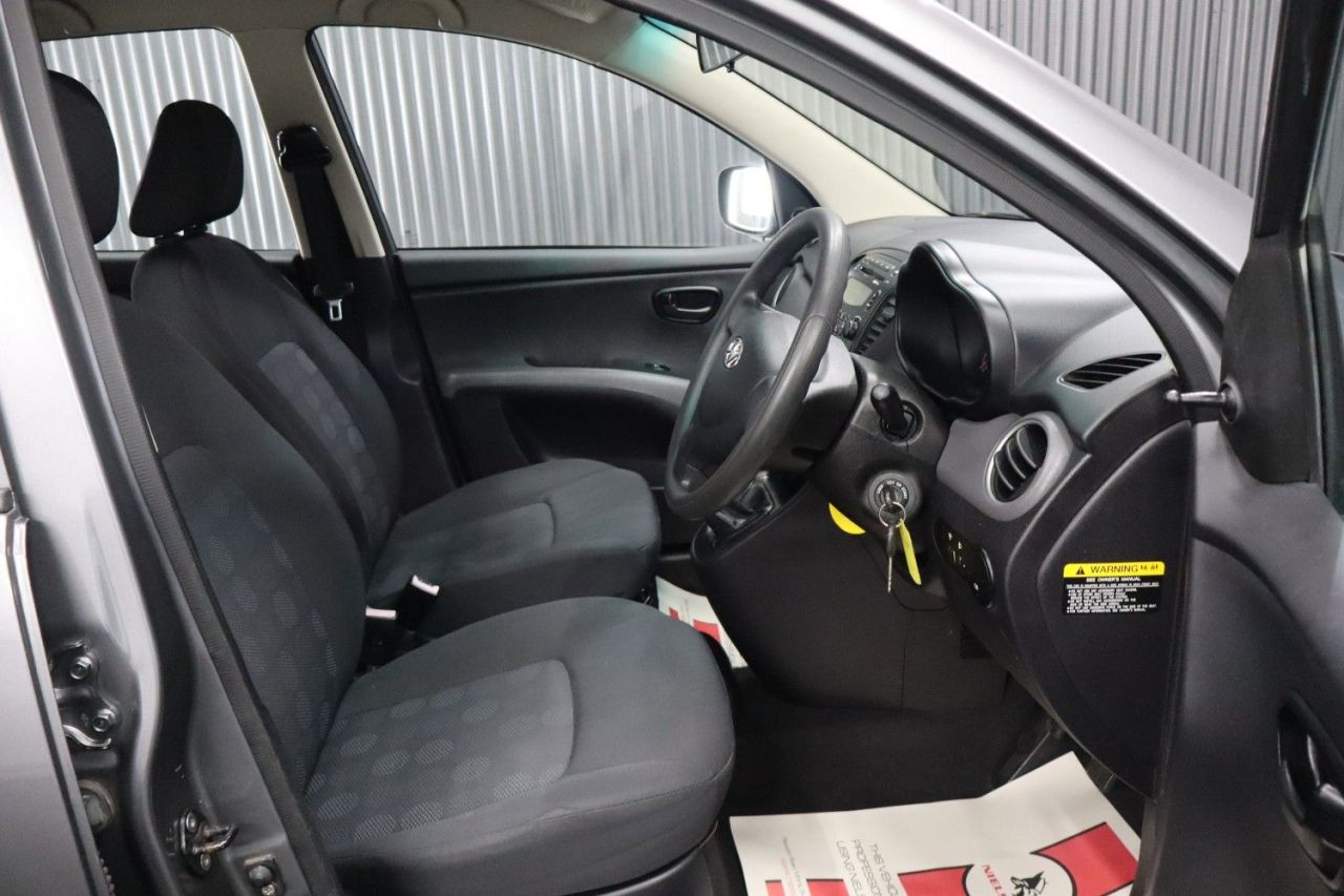 2011 HYUNDAI I10 1.2 Classic Hatchback 5dr Petrol Manual Euro 4 (77 bhp) LONG MOT / ONLY £35 - vehicle photo 27 for sale on PureCar