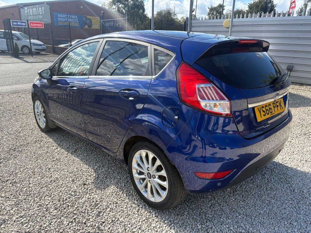 2016 Ford Fiesta — image 4