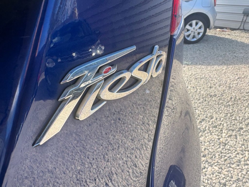 2016 Ford Fiesta — image 8