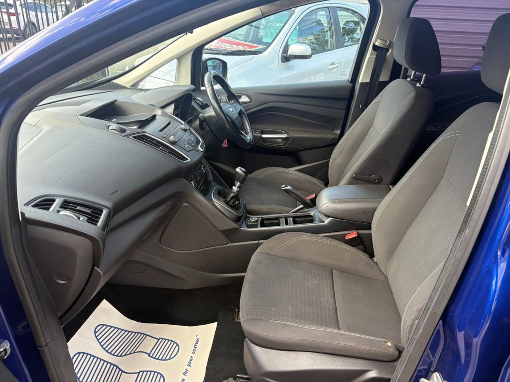 2016 Ford Grand C-MAX — image 12