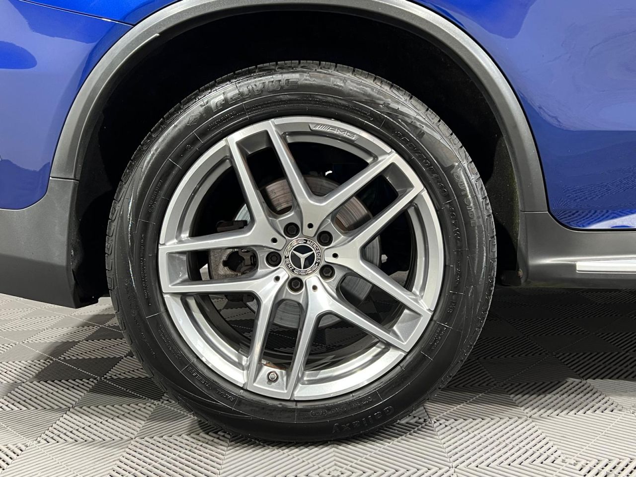 2019 MERCEDES GLC 2.1 GLC220d AMG Line (Premium) Coupe 5dr Diesel G-Tronic+ 4MATIC Euro 6 (s/ - vehicle photo 13 for sale on PureCar