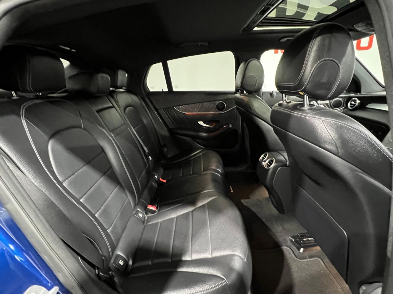 2019 MERCEDES GLC 2.1 GLC220d AMG Line (Premium) Coupe 5dr Diesel G-Tronic+ 4MATIC Euro 6 (s/ - vehicle photo 5 for sale on PureCar