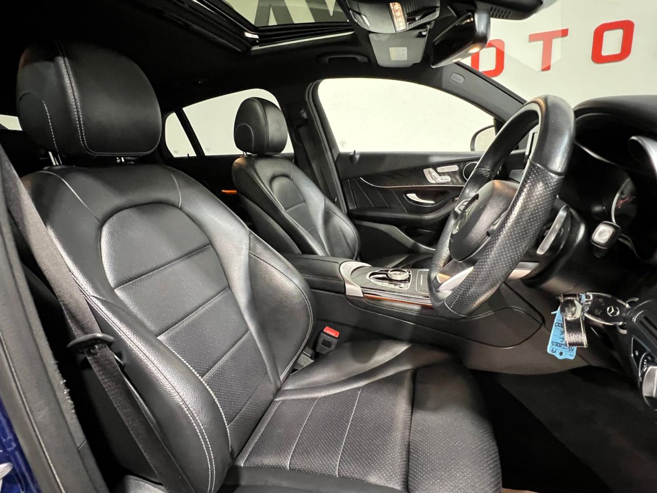 2019 MERCEDES GLC 2.1 GLC220d AMG Line (Premium) Coupe 5dr Diesel G-Tronic+ 4MATIC Euro 6 (s/ - vehicle photo 10 for sale on PureCar