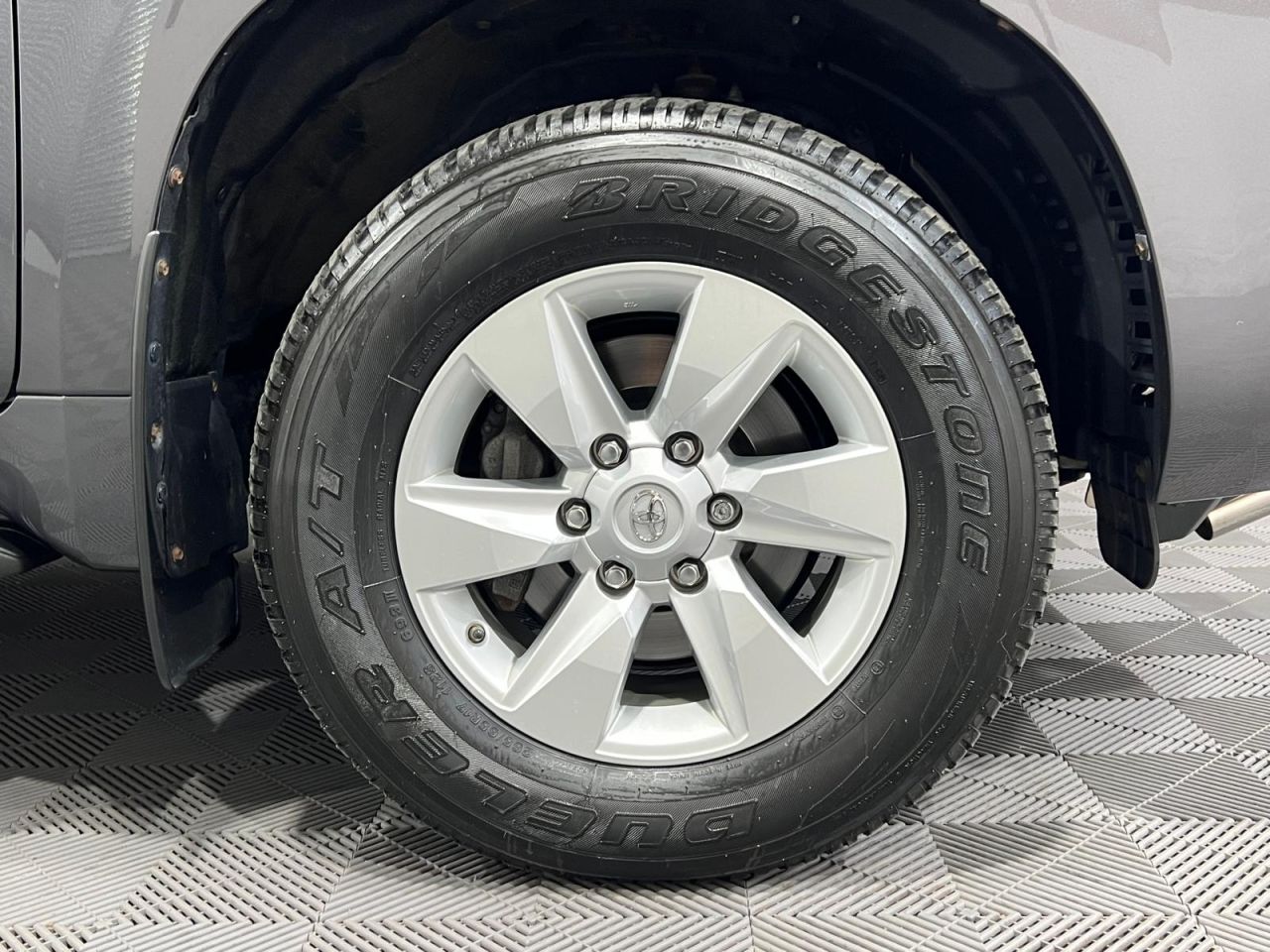2022 TOYOTA LAND CRUISER 2.8D Active (Navi) Panel Van 3dr Diesel Auto 4WD SWB Euro 6 (s/s) (204 ps) - vehicle photo 15 for sale on PureCar