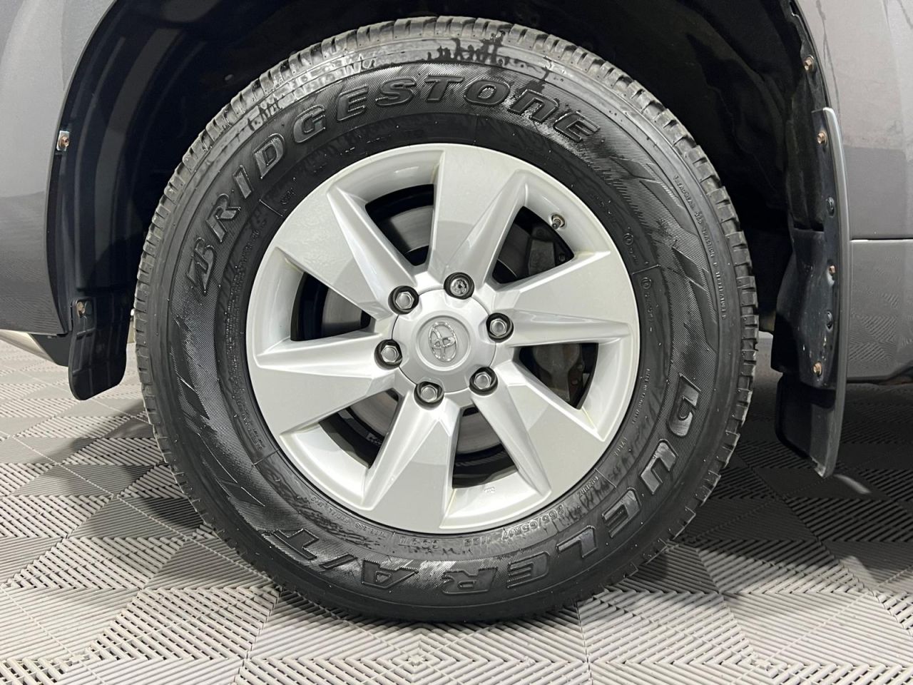2022 TOYOTA LAND CRUISER 2.8D Active (Navi) Panel Van 3dr Diesel Auto 4WD SWB Euro 6 (s/s) (204 ps) - vehicle photo 17 for sale on PureCar