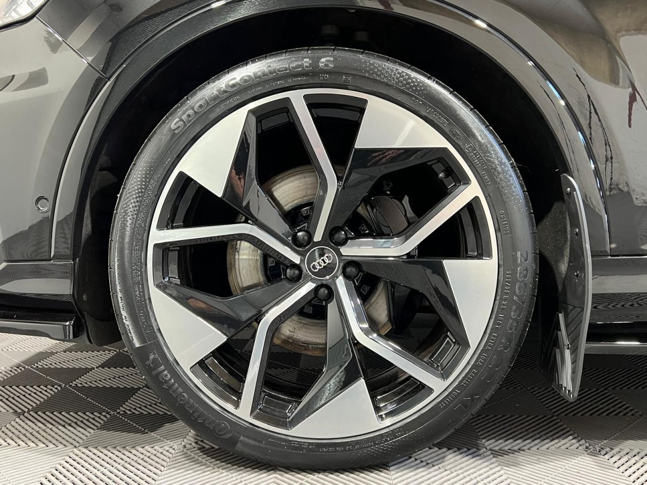 2024 AUDI Q7 Black Edition - vehicle photo 15 for sale on PureCar