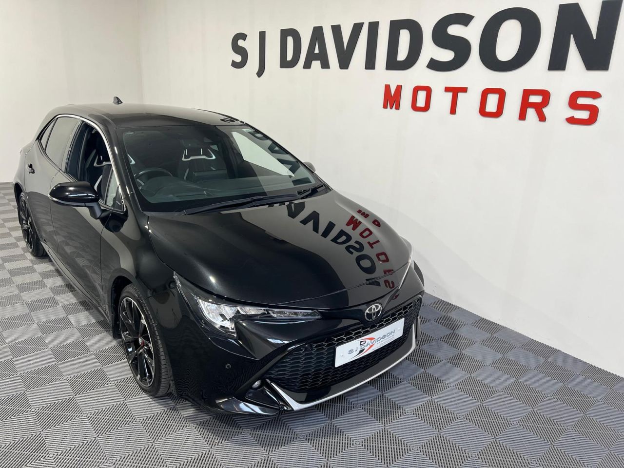 2023 TOYOTA COROLLA 1.8 VVT-h GR SPORT Hatchback 5dr Petrol Hybrid CVT Euro 6 (s/s) (140 ps) - vehicle photo 11 for sale on PureCar