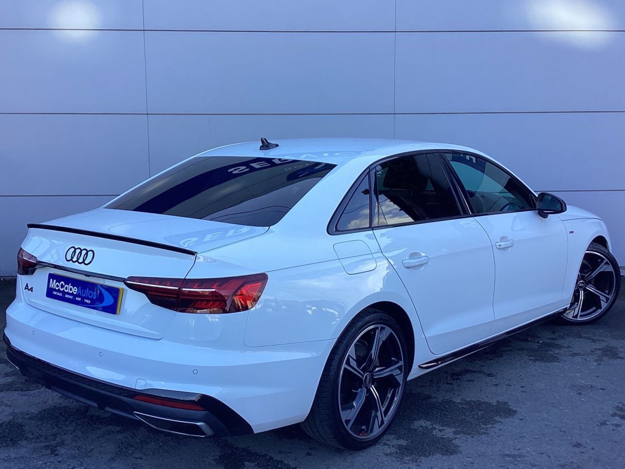 2022 AUDI A4 2.0 TFSI 35 Black Edition Saloon 4dr Petrol S Tronic Euro 6 (s/s) (150 ps) - vehicle photo 8 for sale on PureCar