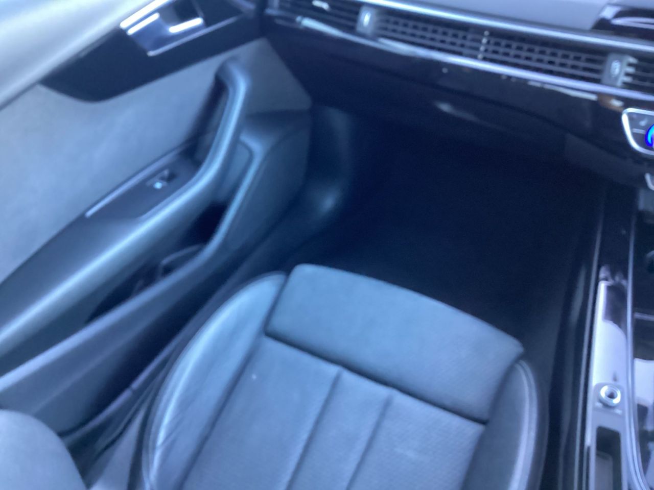 2022 AUDI A4 2.0 TFSI 35 Black Edition Saloon 4dr Petrol S Tronic Euro 6 (s/s) (150 ps) - vehicle photo 9 for sale on PureCar