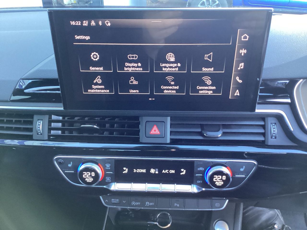2022 AUDI A4 2.0 TFSI 35 Black Edition Saloon 4dr Petrol S Tronic Euro 6 (s/s) (150 ps) - vehicle photo 19 for sale on PureCar