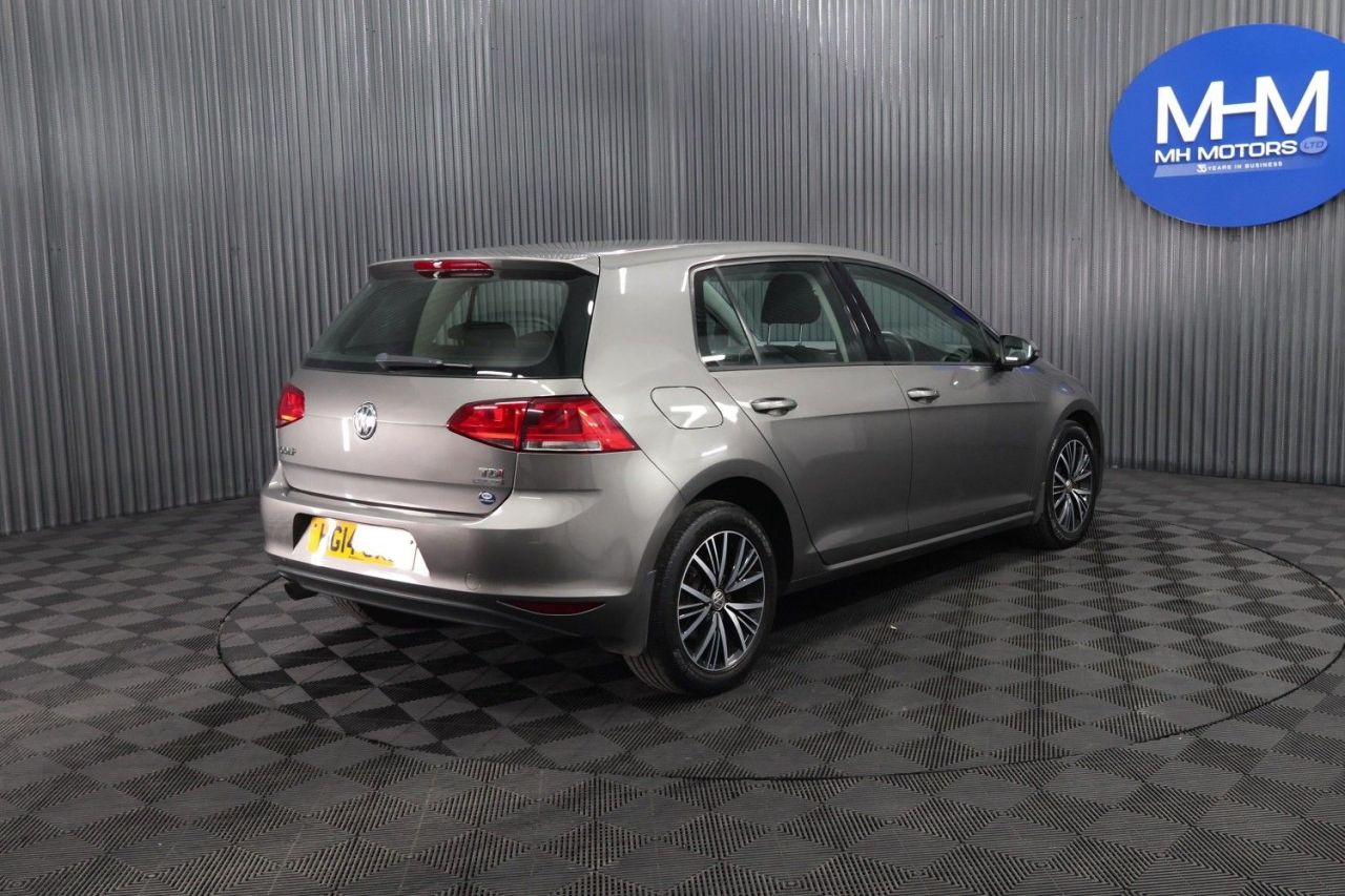 2014 VOLKSWAGEN GOLF 1.6 TDI BlueMotion Tech SE Hatchback 5dr Diesel Manual Euro 5 (s/s) (105 ps - vehicle photo 7 for sale on PureCar