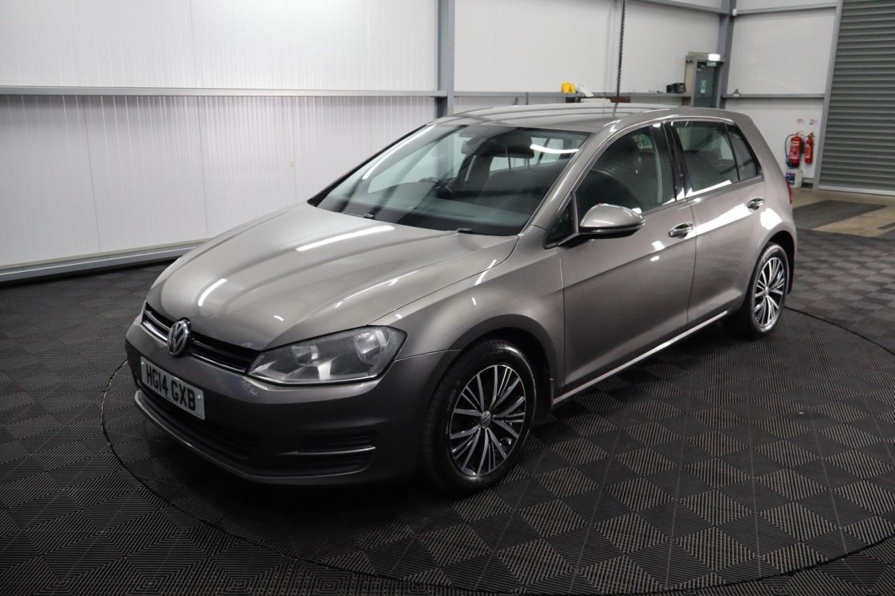 2014 VOLKSWAGEN GOLF 1.6 TDI BlueMotion Tech SE Hatchback 5dr Diesel Manual Euro 5 (s/s) (105 ps - vehicle photo 15 for sale on PureCar