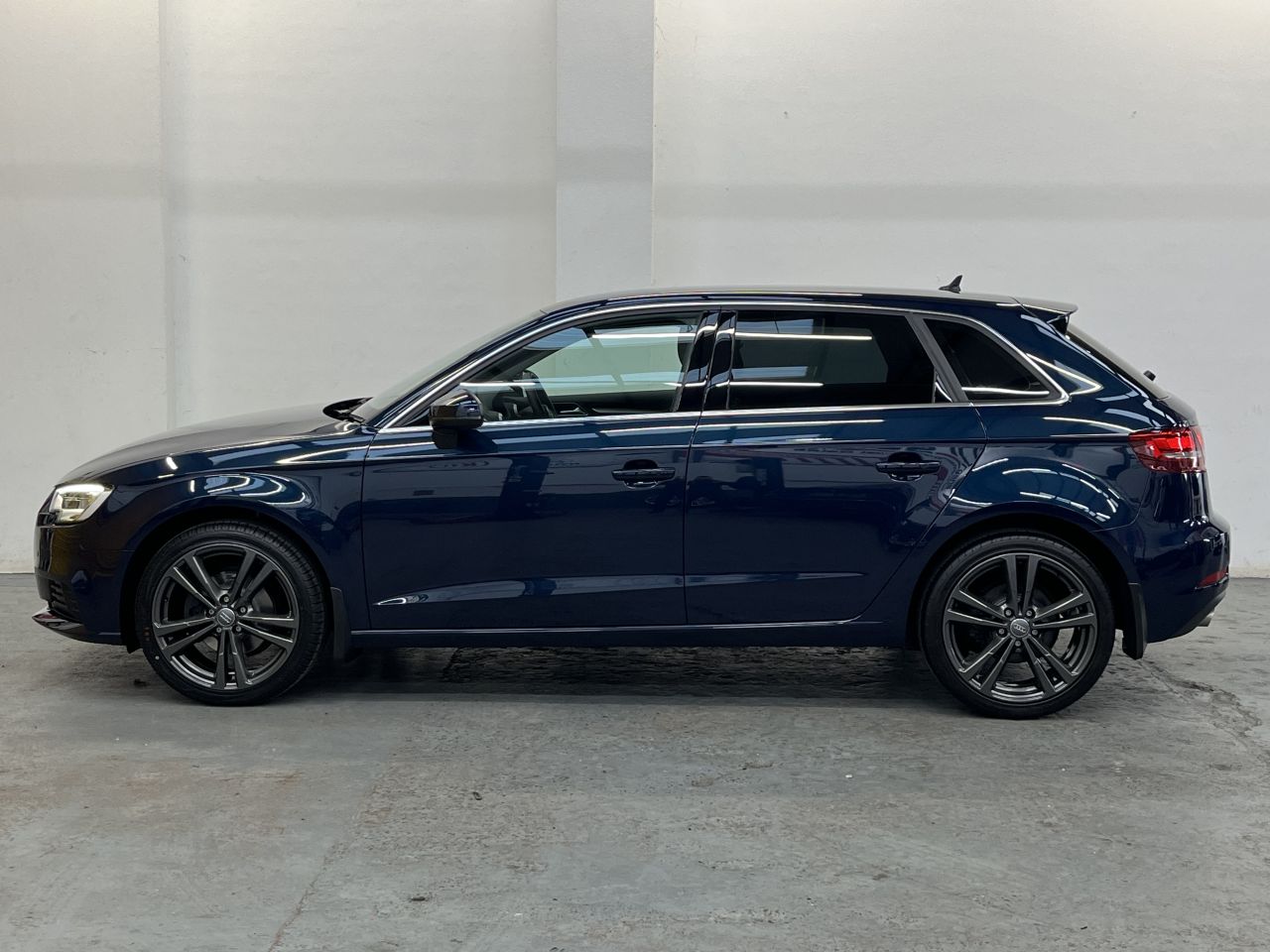 2020 AUDI A3 1.4TFSI Sport Sportback 5dr Petrol S Tronic - vehicle photo 5 for sale on PureCar
