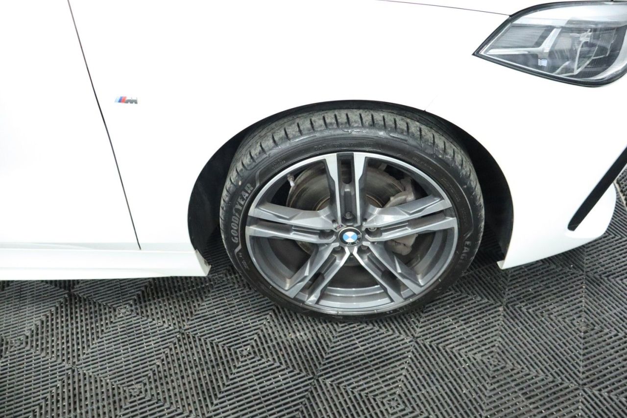 2021 BMW 1 SERIES 1.5 116d M Sport Hatchback 5dr Diesel DCT Euro 6 (s/s) (116 ps) FULL LEATHE - vehicle photo 11 for sale on PureCar