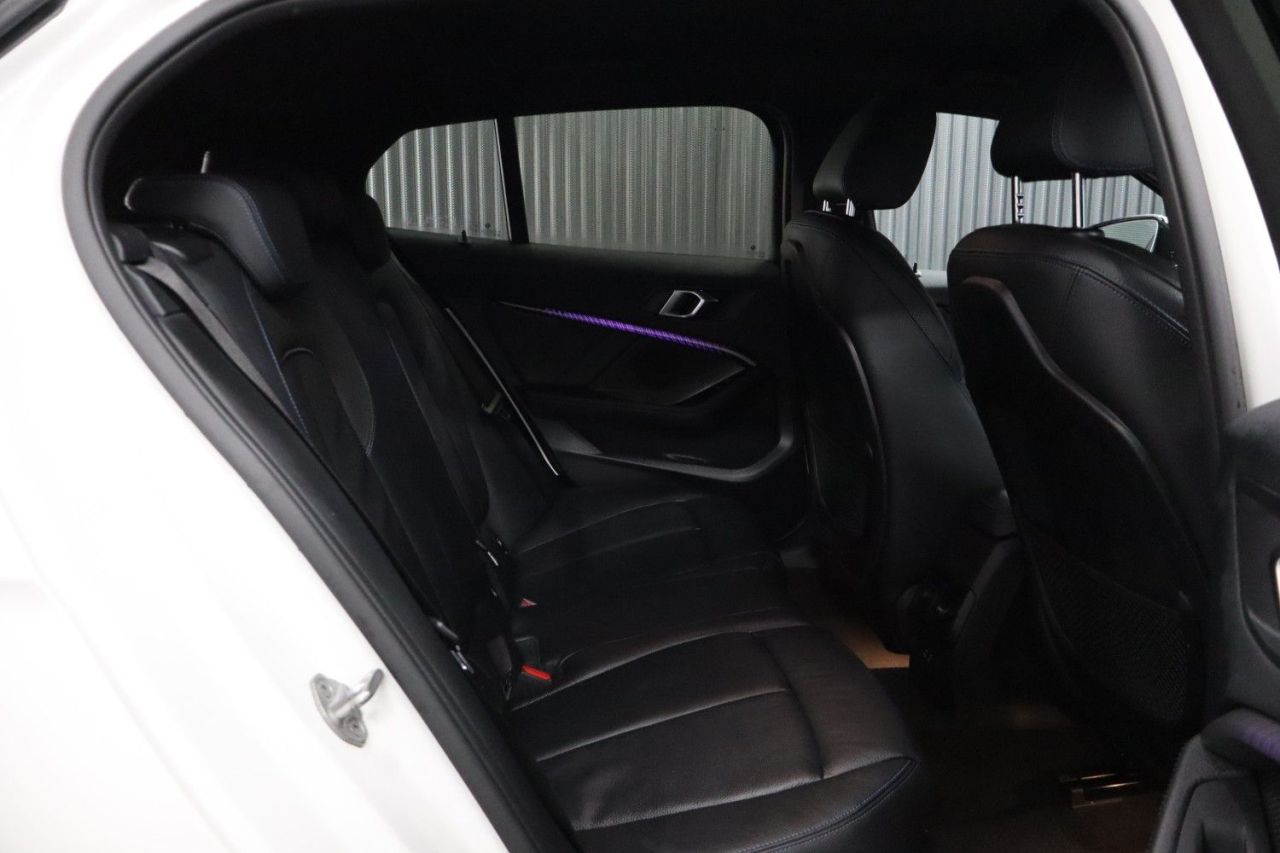 2021 BMW 1 SERIES 1.5 116d M Sport Hatchback 5dr Diesel DCT Euro 6 (s/s) (116 ps) FULL LEATHE - vehicle photo 31 for sale on PureCar
