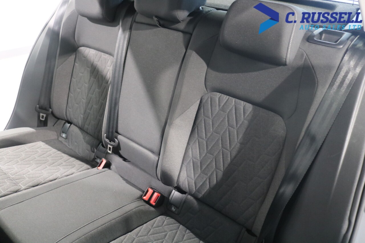 2025 VOLKSWAGEN GOLF 1.5 TSI Match Hatchback 5dr Petrol Manual Euro 6 (s/s) (115 ps) - vehicle photo 11 for sale on PureCar