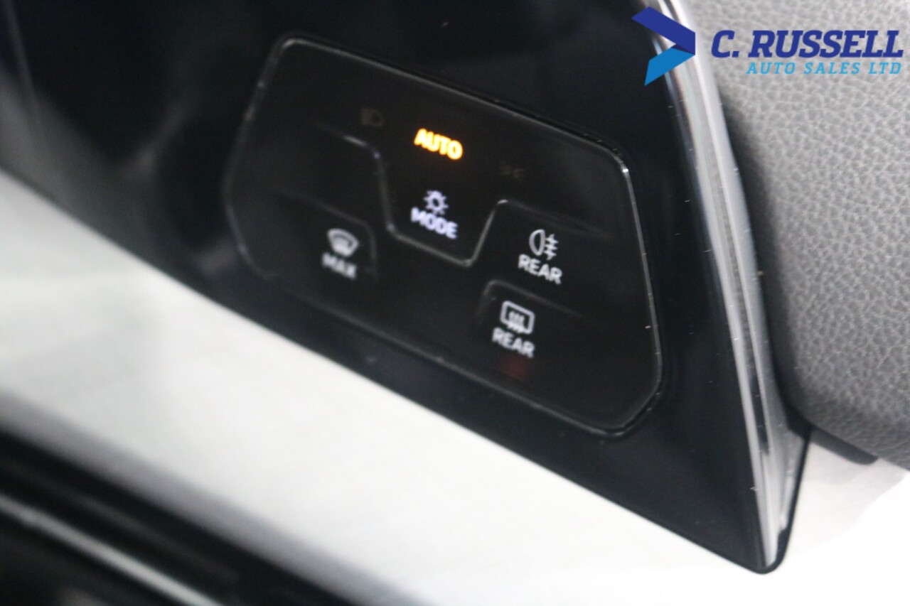 2025 VOLKSWAGEN GOLF 1.5 TSI Match Hatchback 5dr Petrol Manual Euro 6 (s/s) (115 ps) - vehicle photo 14 for sale on PureCar