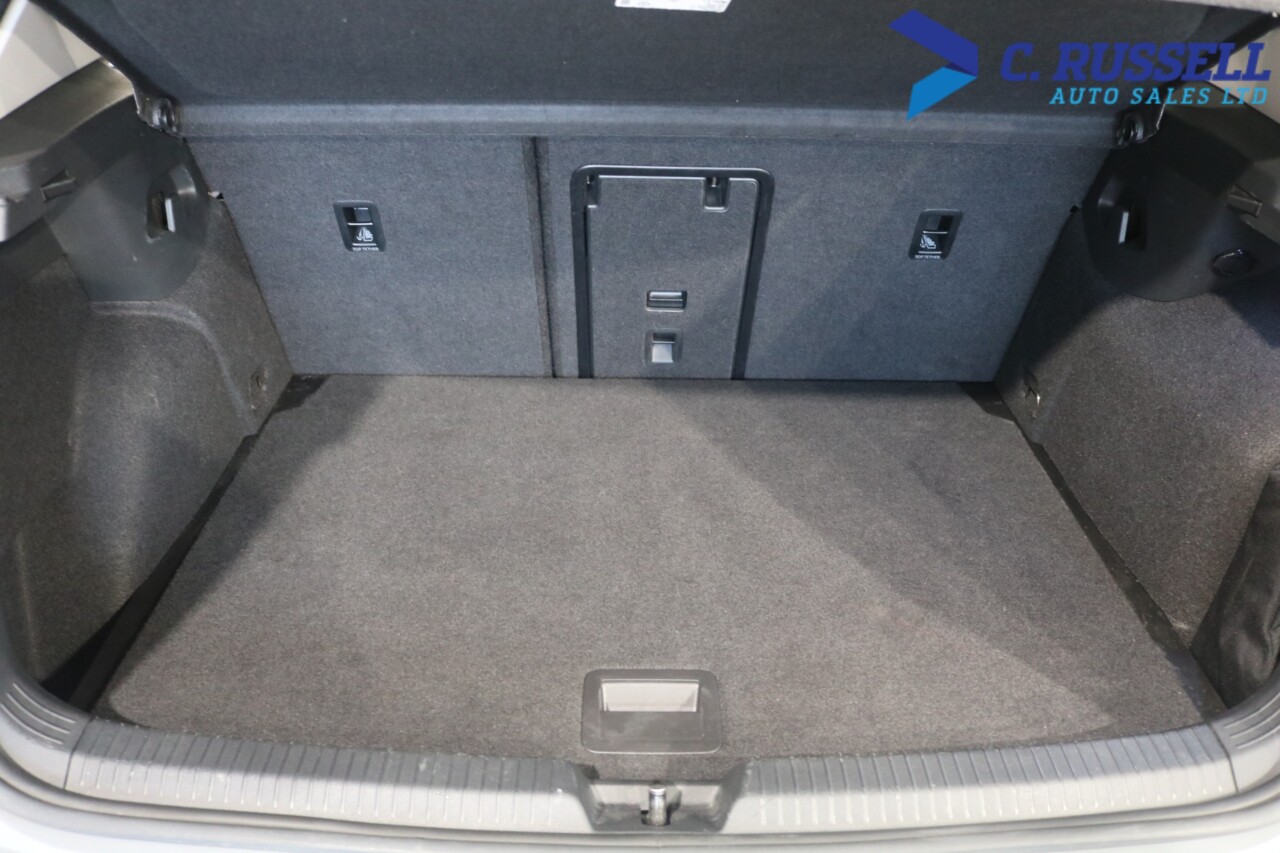 2025 VOLKSWAGEN GOLF 1.5 TSI Match Hatchback 5dr Petrol Manual Euro 6 (s/s) (115 ps) - vehicle photo 22 for sale on PureCar