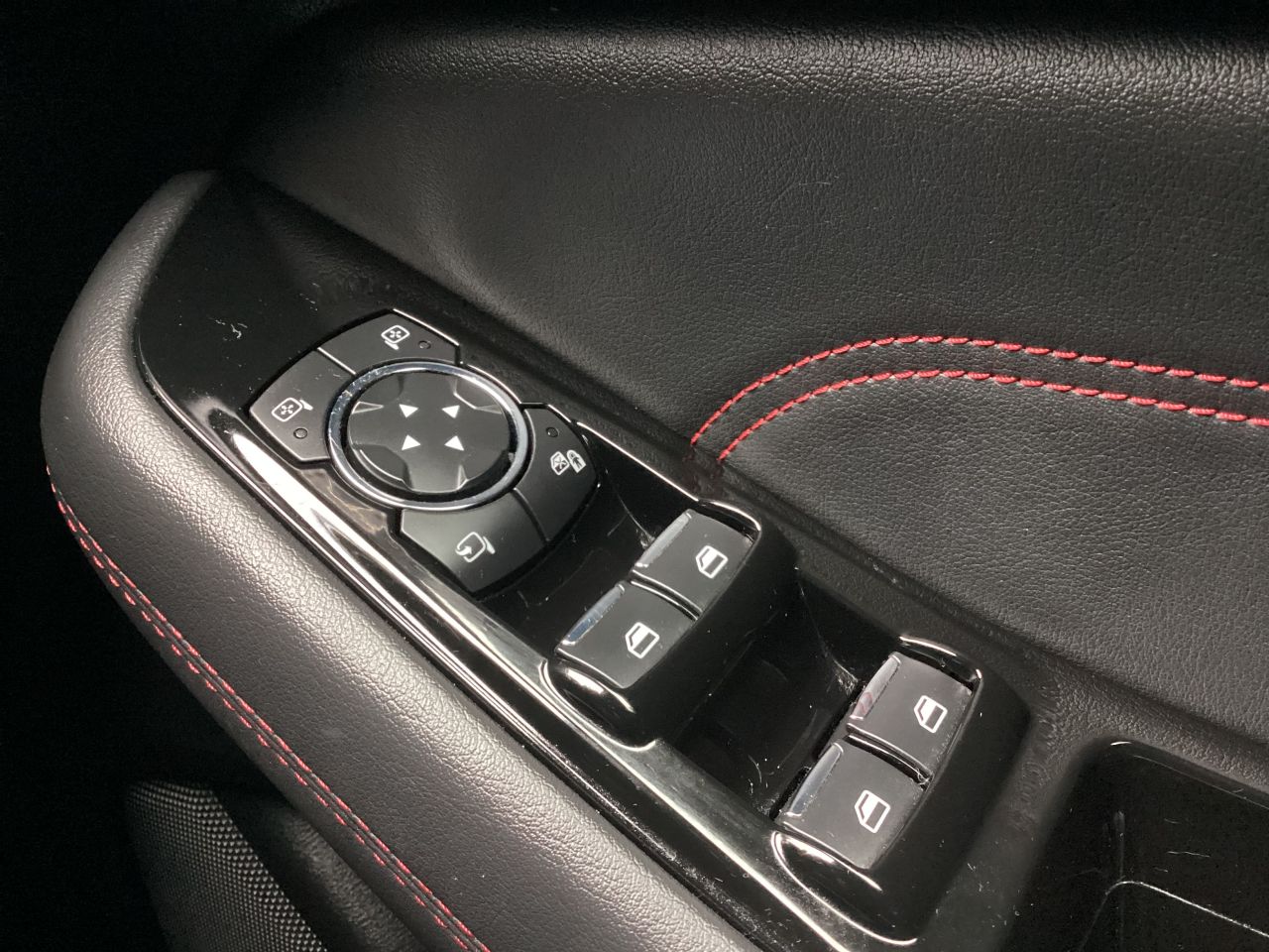 2020 FORD S-MAX 2.0 EcoBlue ST-Line MPV 5dr Diesel Auto Euro 6 (s/s) (190 ps) - vehicle photo 21 for sale on PureCar