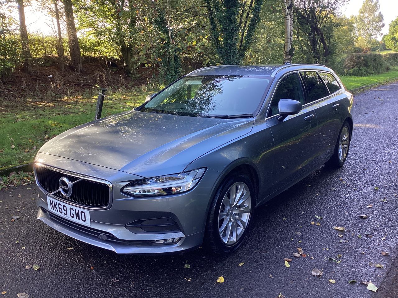2019 VOLVO V90 2.0 T4 Momentum Plus Estate 5dr Petrol Auto Euro 6 (s/s) (190 ps) - vehicle photo 5 for sale on PureCar
