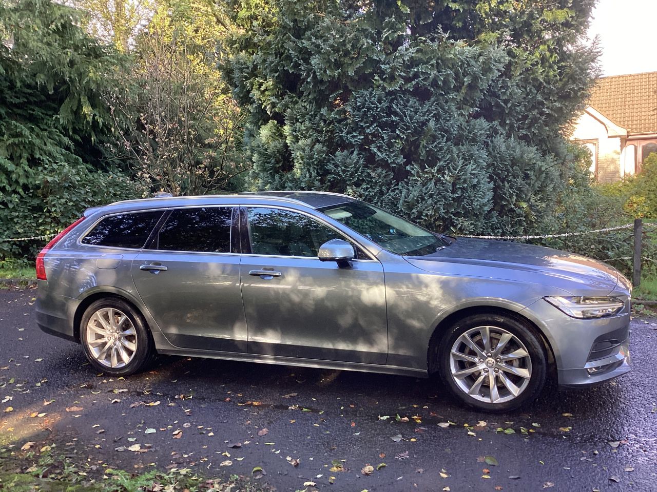 2019 VOLVO V90 2.0 T4 Momentum Plus Estate 5dr Petrol Auto Euro 6 (s/s) (190 ps) - vehicle photo 8 for sale on PureCar