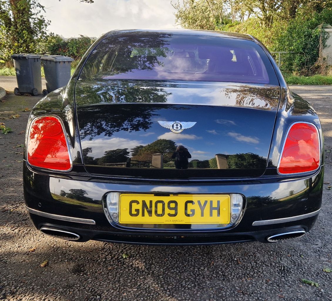 2009 BENTLEY CONTINENTAL 6.0 W12 Flying Spur Speed Saloon 4dr Petrol Auto 4WD Euro 4 (610 ps) - vehicle photo 9 for sale on PureCar