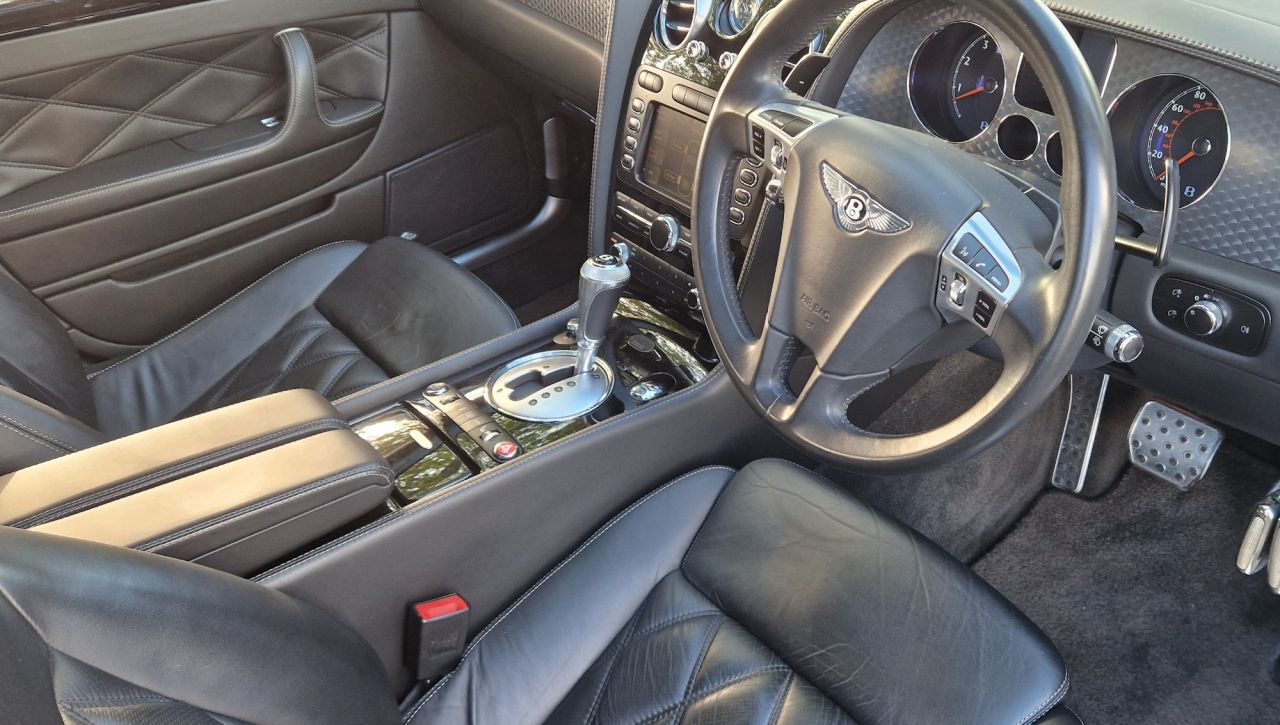 2009 BENTLEY CONTINENTAL 6.0 W12 Flying Spur Speed Saloon 4dr Petrol Auto 4WD Euro 4 (610 ps) - vehicle photo 15 for sale on PureCar