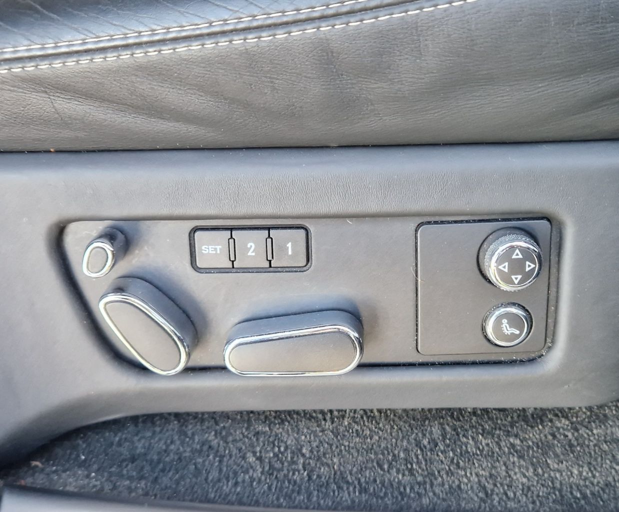2009 BENTLEY CONTINENTAL 6.0 W12 Flying Spur Speed Saloon 4dr Petrol Auto 4WD Euro 4 (610 ps) - vehicle photo 23 for sale on PureCar