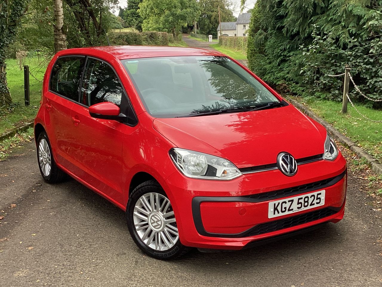 2018 VOLKSWAGEN UP! 1.0 Move up! Hatchback 5dr Petrol Manual Euro 6 (s/s) (60 ps) - vehicle photo 3 for sale on PureCar