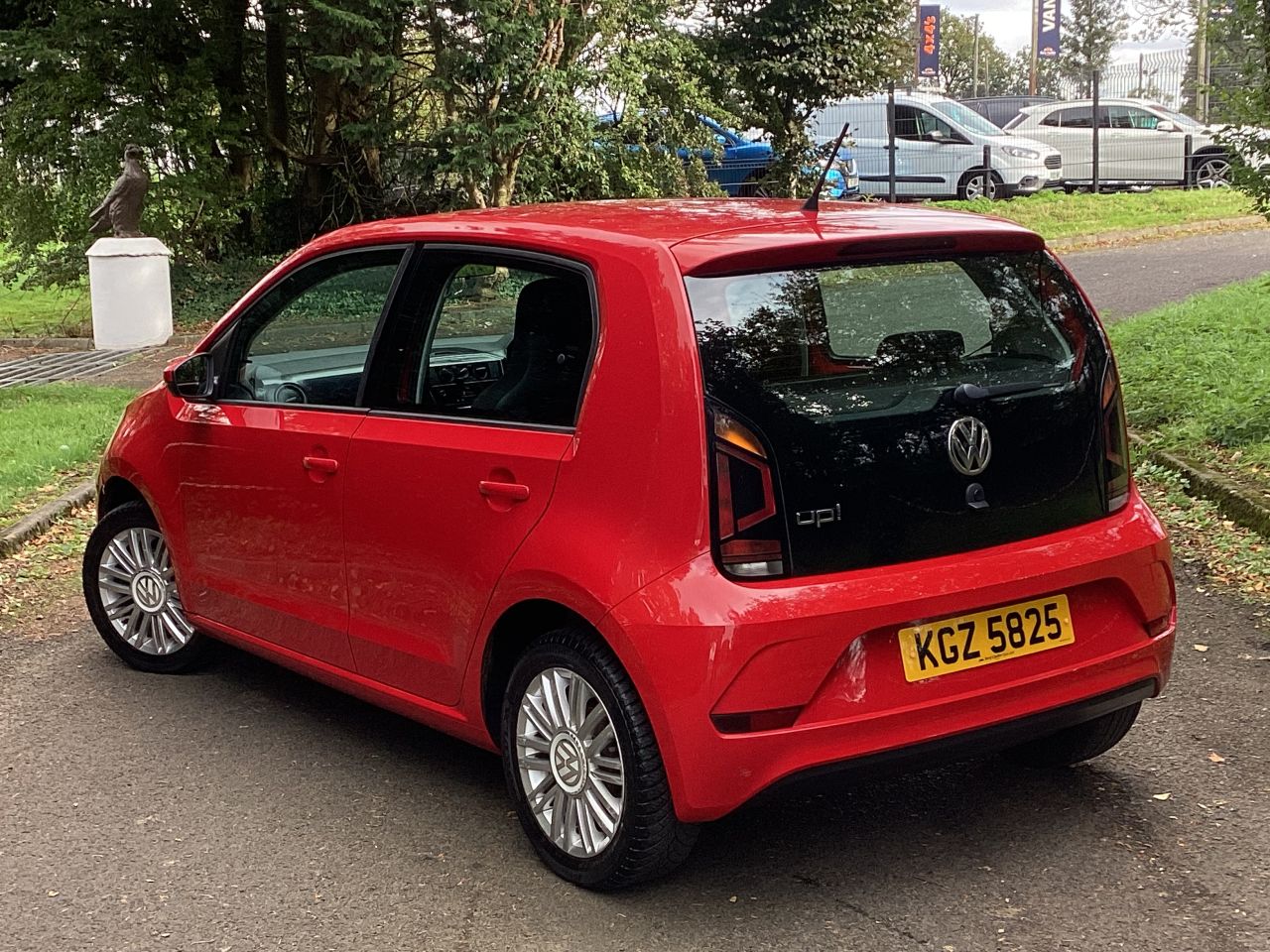 2018 VOLKSWAGEN UP! 1.0 Move up! Hatchback 5dr Petrol Manual Euro 6 (s/s) (60 ps) - vehicle photo 4 for sale on PureCar