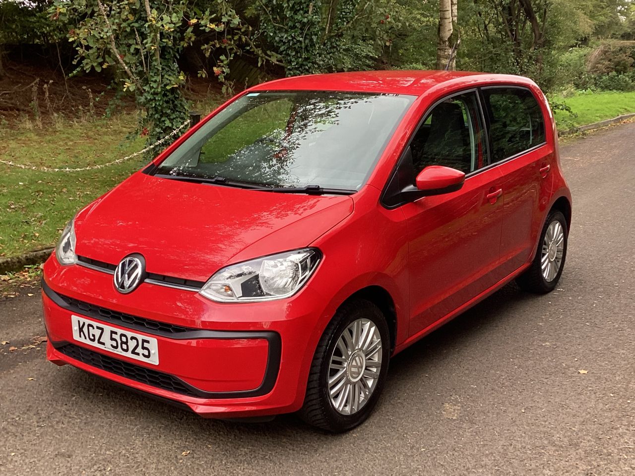 2018 VOLKSWAGEN UP! 1.0 Move up! Hatchback 5dr Petrol Manual Euro 6 (s/s) (60 ps) - vehicle photo 9 for sale on PureCar
