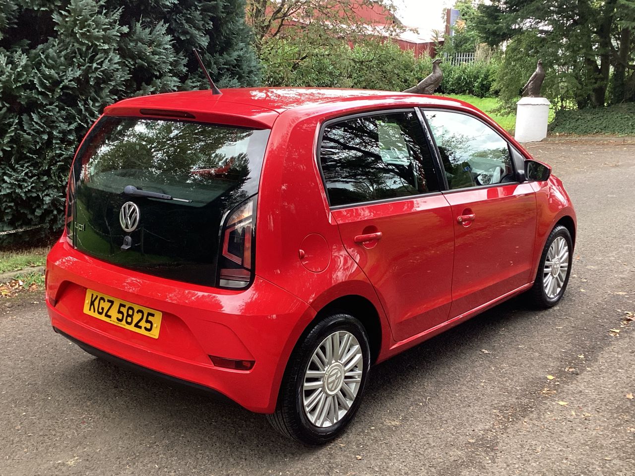 2018 VOLKSWAGEN UP! 1.0 Move up! Hatchback 5dr Petrol Manual Euro 6 (s/s) (60 ps) - vehicle photo 11 for sale on PureCar