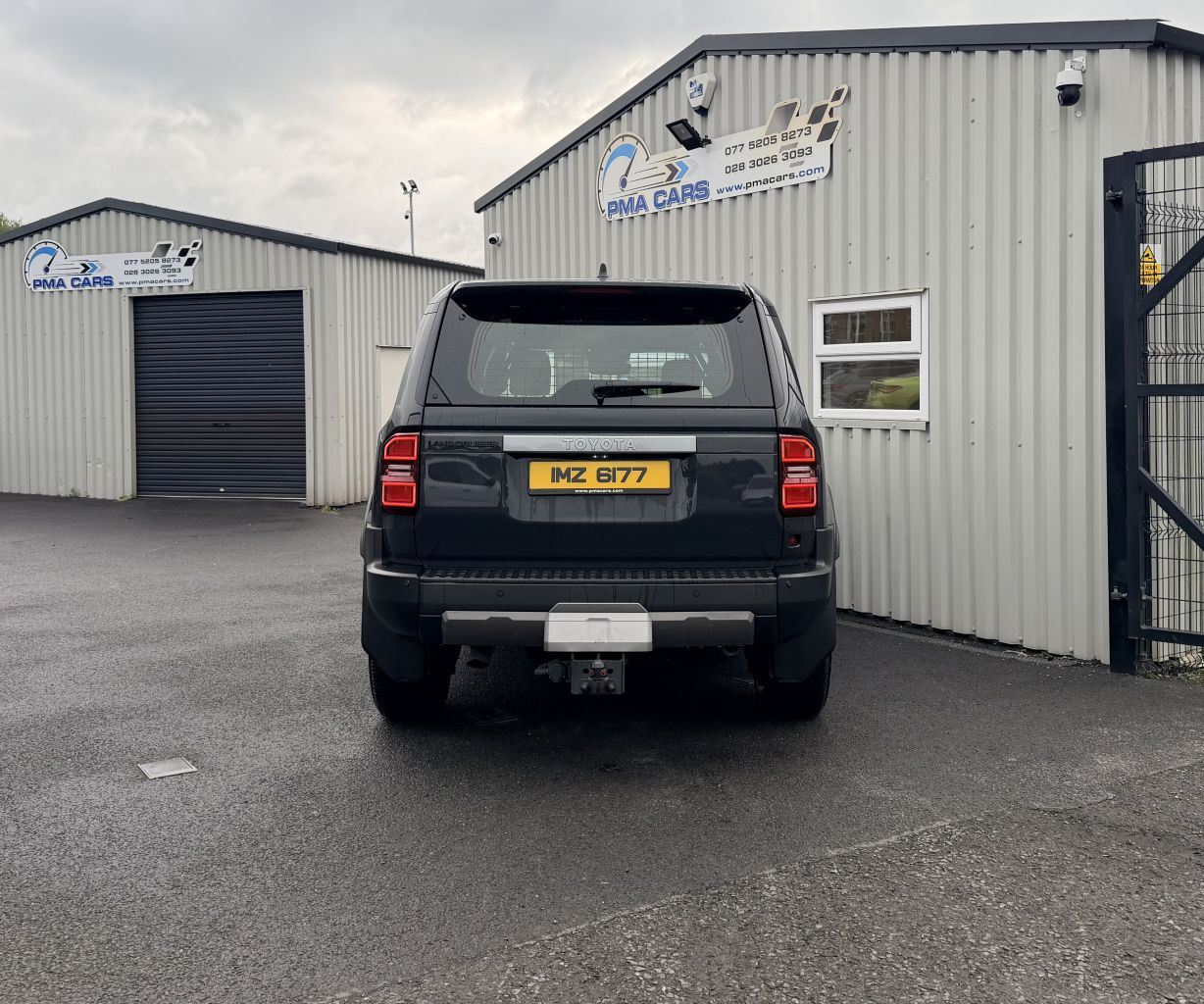 2025 TOYOTA LAND CRUISER 2.8D Panel Van 5dr Diesel Auto 4WD LWB Euro 6 (s/s) (204 ps) - vehicle photo 5 for sale on PureCar