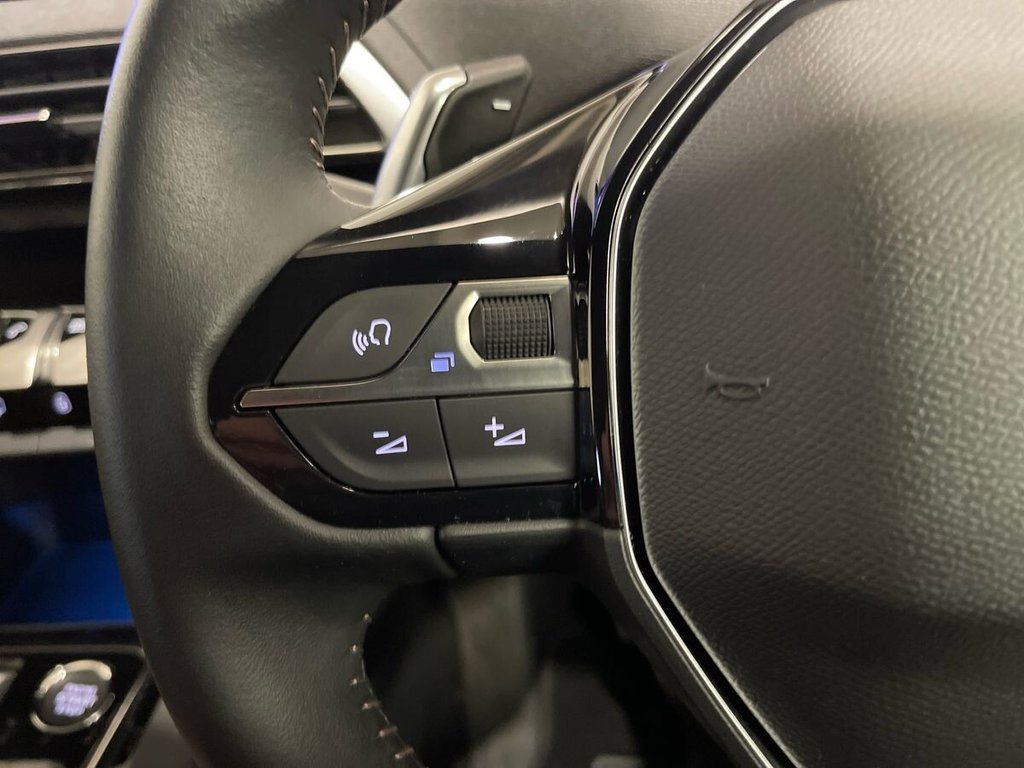 2023 Peugeot 3008 — image 19