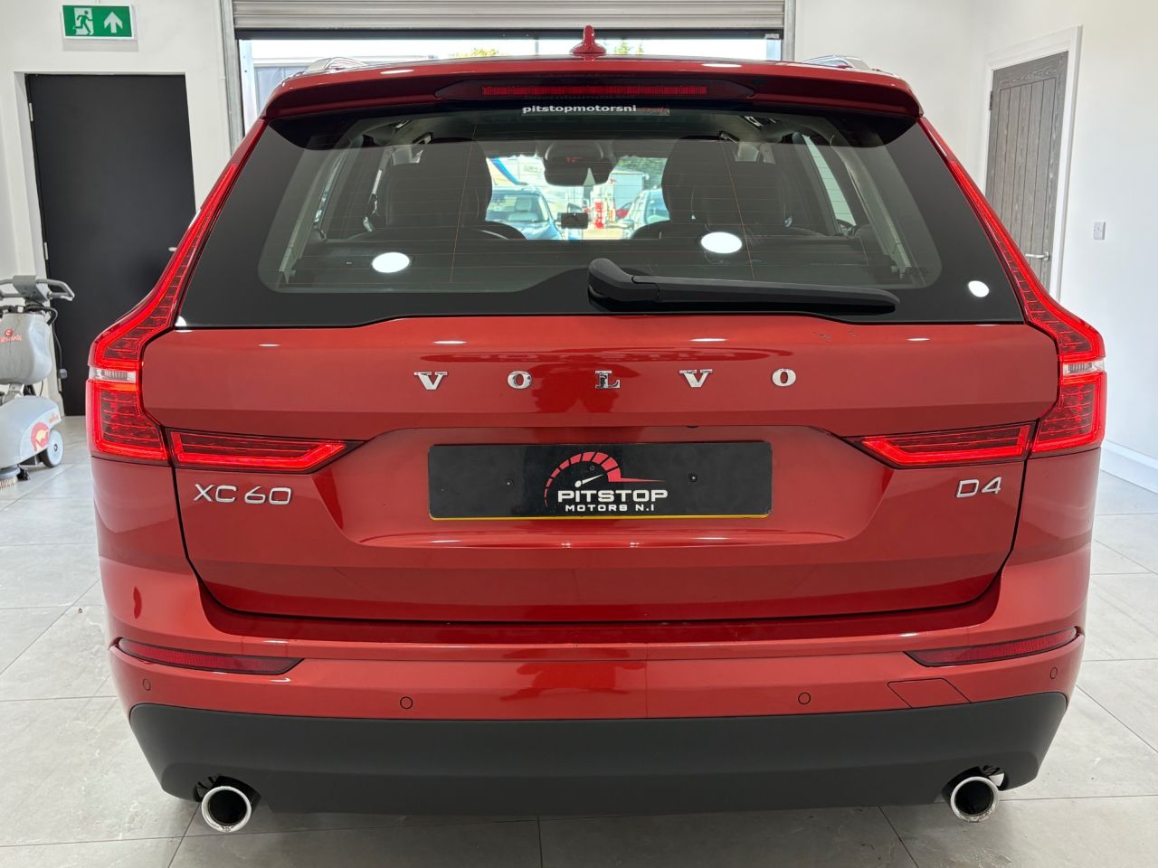 2019 VOLVO XC60 2.0 D4 Momentum SUV 5dr Diesel Auto Euro 6 (s/s) (190 ps) - vehicle photo 11 for sale on PureCar