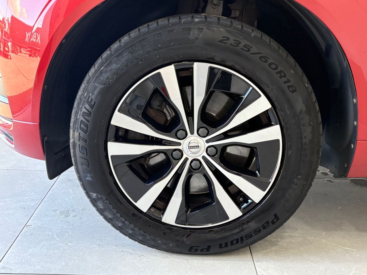 2019 VOLVO XC60 2.0 D4 Momentum SUV 5dr Diesel Auto Euro 6 (s/s) (190 ps) - vehicle photo 19 for sale on PureCar