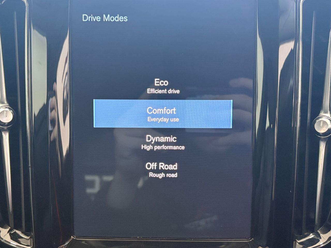 2019 VOLVO XC60 2.0 D4 Momentum SUV 5dr Diesel Auto Euro 6 (s/s) (190 ps) - vehicle photo 41 for sale on PureCar