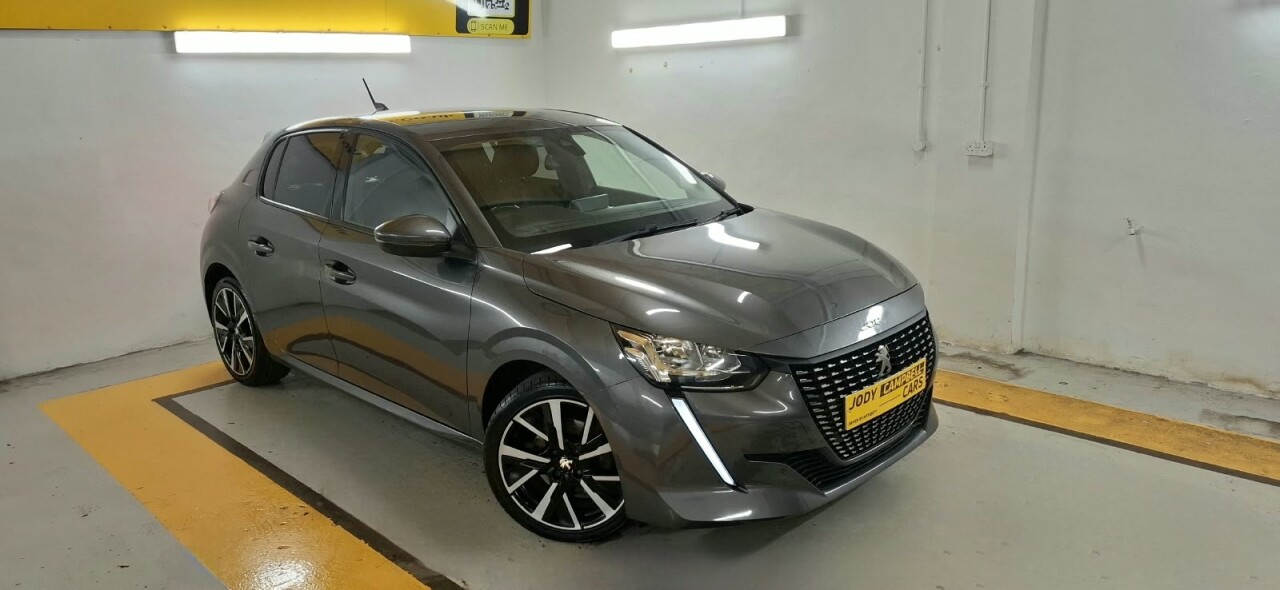 PEUGEOT 208 2020