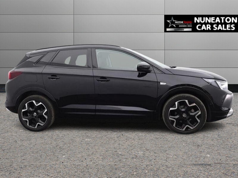 2024 Vauxhall Grandland — image 2
