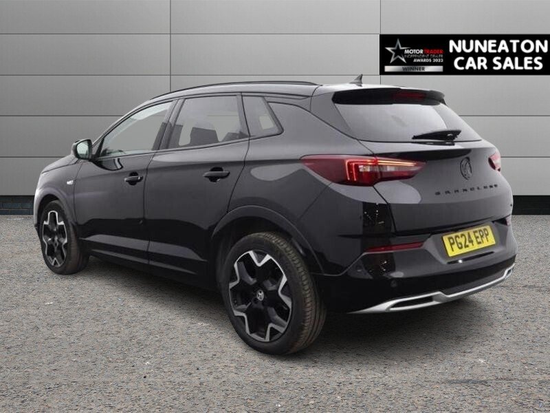 2024 Vauxhall Grandland — image 3