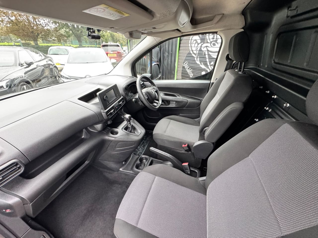 2022 TOYOTA PROACE CITY 1.5 BlueHDi Active Short Panel Van 5dr Diesel Manual SWB Euro 6 (s/s) (100 - vehicle photo 11 for sale on PureCar