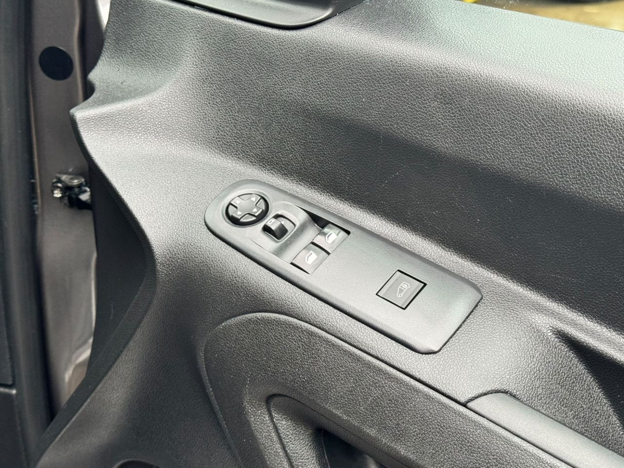 2022 TOYOTA PROACE CITY 1.5 BlueHDi Active Short Panel Van 5dr Diesel Manual SWB Euro 6 (s/s) (100 - vehicle photo 18 for sale on PureCar