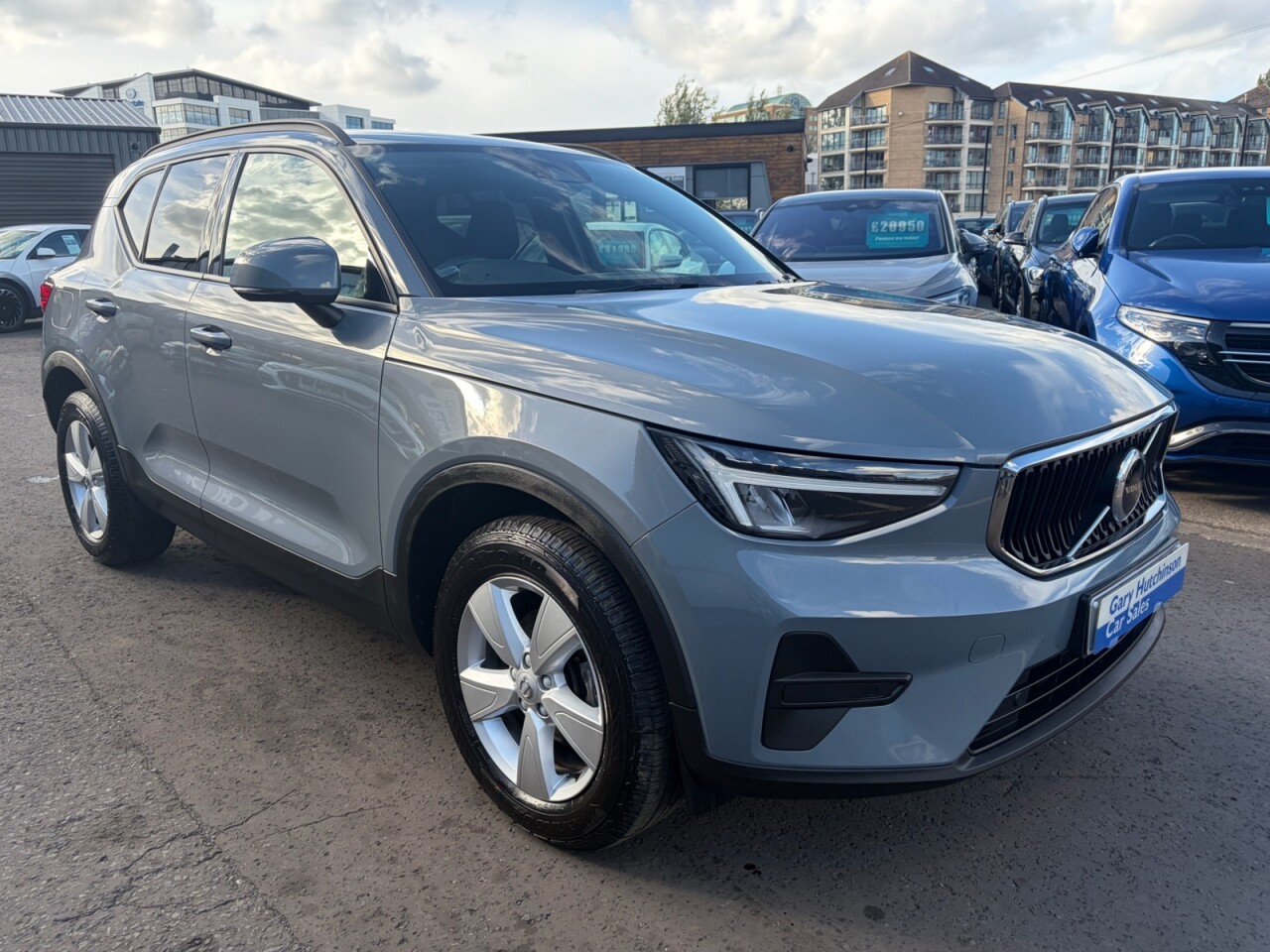 2022 VOLVO XC40 1.5 T2 Start SUV 5dr Petrol Manual Euro 6 (s/s) (129 ps) ONLY 84471 GENUINE - vehicle photo 2 for sale on PureCar