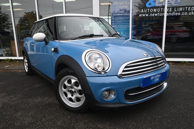 2013 MINI Hatch