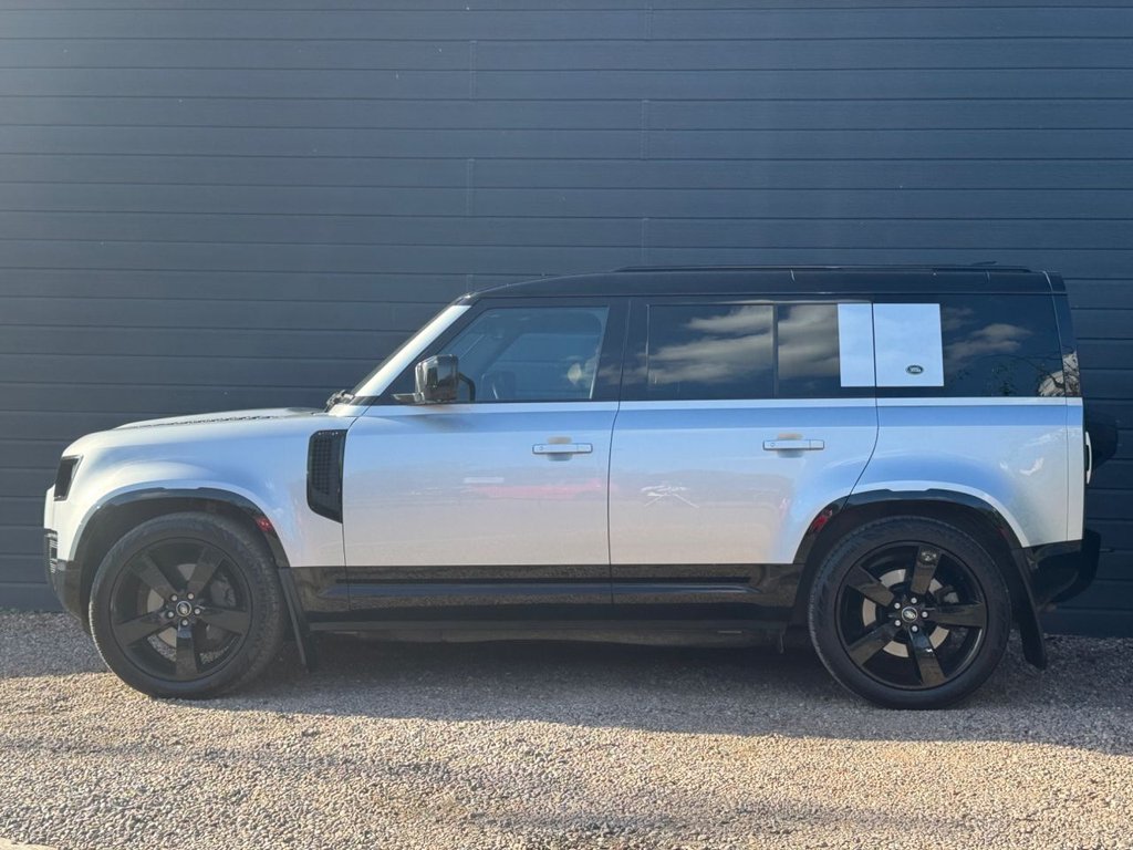2023 Land Rover Defender 110 — image 5