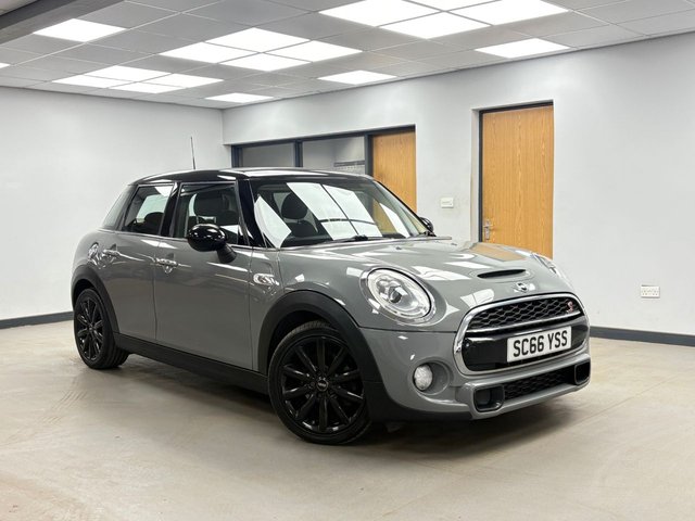 2016 MINI Hatch