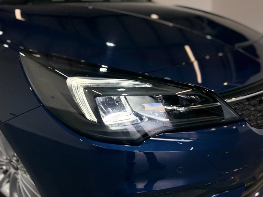 2021 Vauxhall Astra — image 4