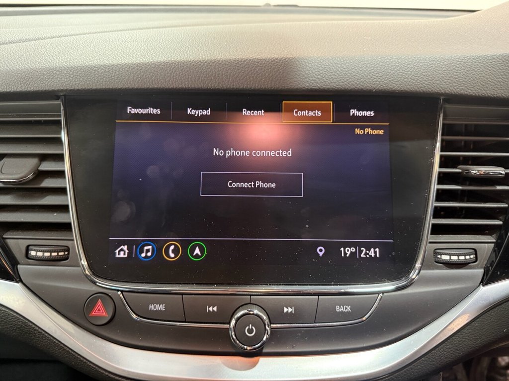 2021 Vauxhall Astra — image 7